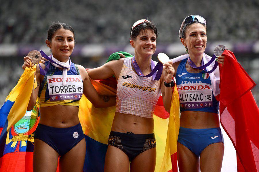 在上午竞赛, 中途开始发 在上午竞赛, 中途开始发