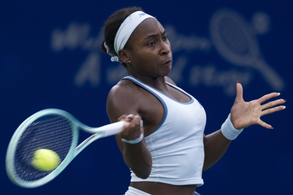 高芙在比赛, com